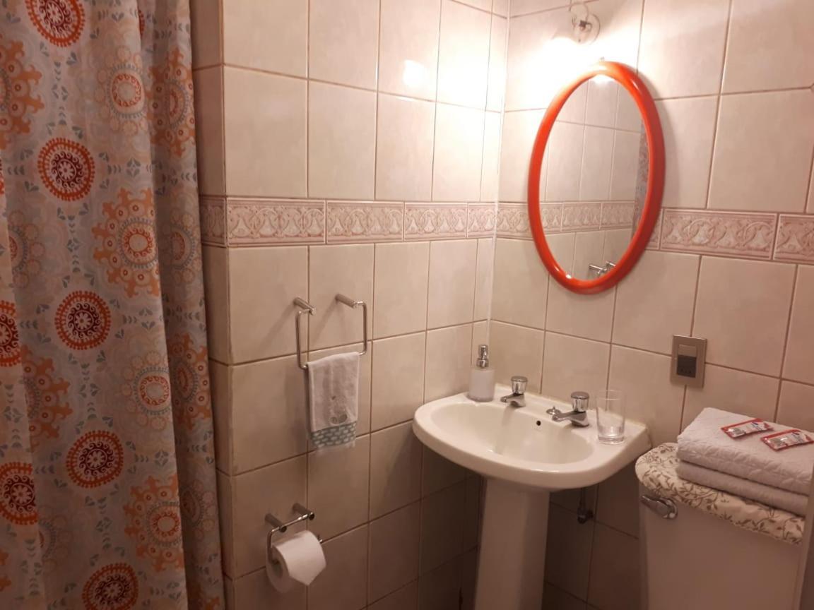 Hostal Mackay テムコ エクステリア 写真