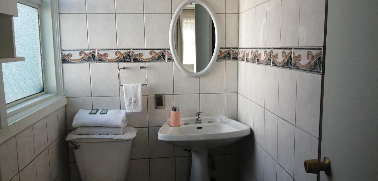 Hostal Mackay テムコ エクステリア 写真