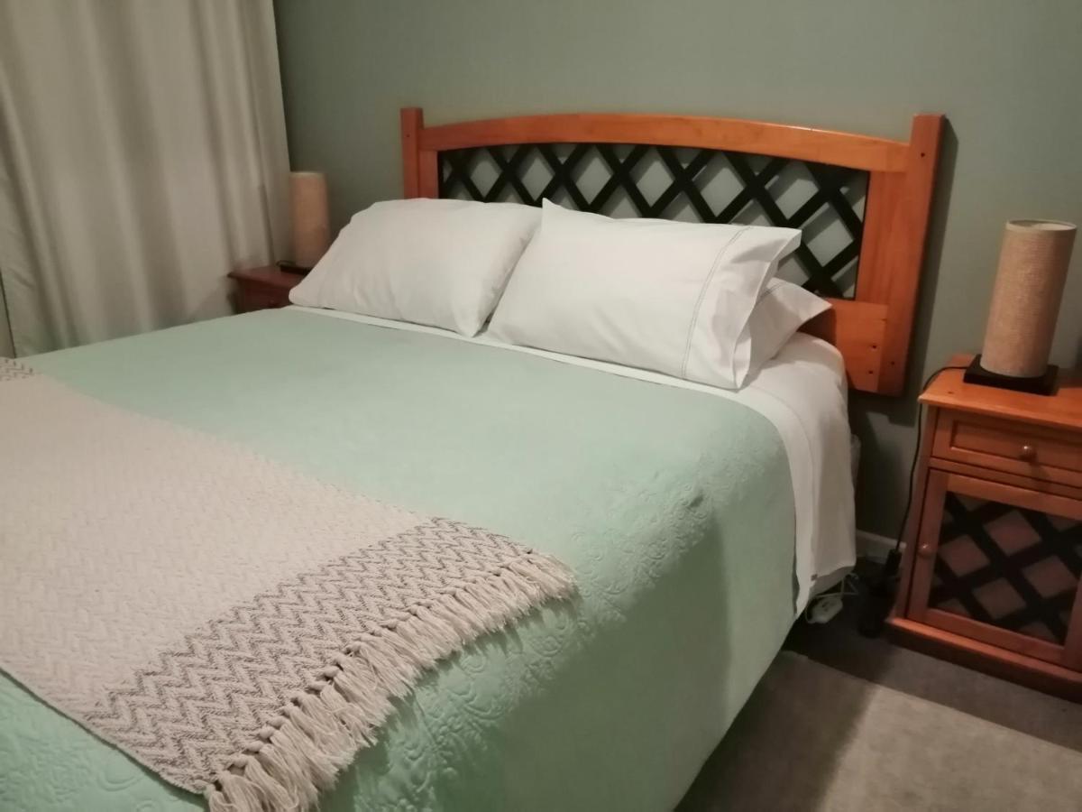 Hostal Mackay テムコ エクステリア 写真